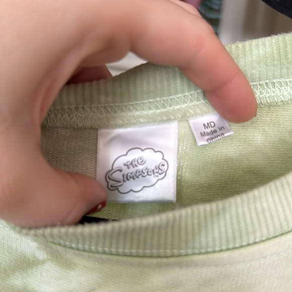 Lisa Simpson TieDye Women’s Medium Pullover Sweatshirt - Picture 3 of 4